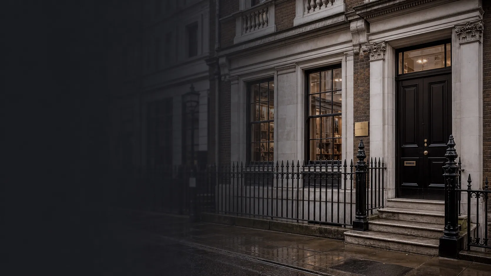 具有英伦建筑特征的克尼扶品牌总部外景